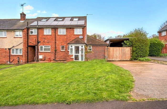 5 Bedroom Property To Rent In The Cardinals, Tongham, Farnham, GU10