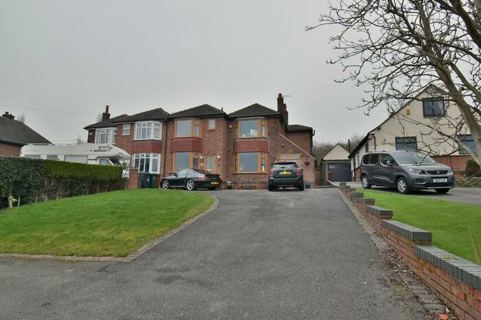 5 Bedroom Semi-Detached House For Sale In Bretby Lane, Bretby, Burton-on-Trent, DE15