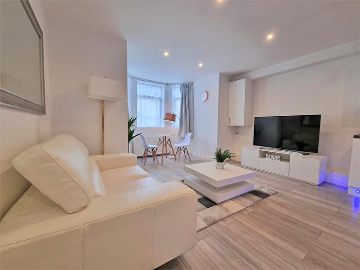 1 Bedroom Flat To Rent In Kidderminster Road, Croydon, CR0