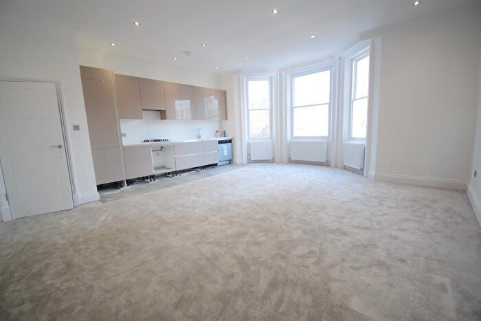 2 Bedroom Flat To Rent In Cornwall Gardens, Kensington, London, SW7