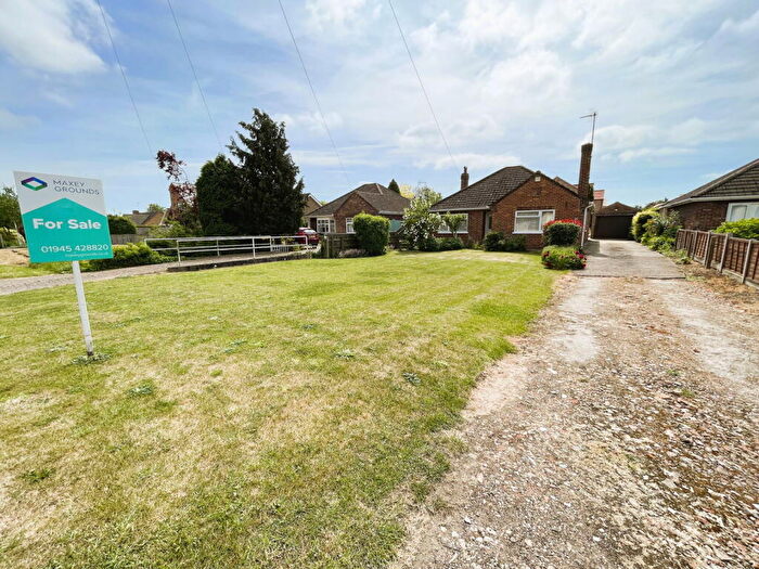 3 Bedroom Detached Bungalow For Sale In St. Pauls Road North, Walton Highway, Wisbech, PE14