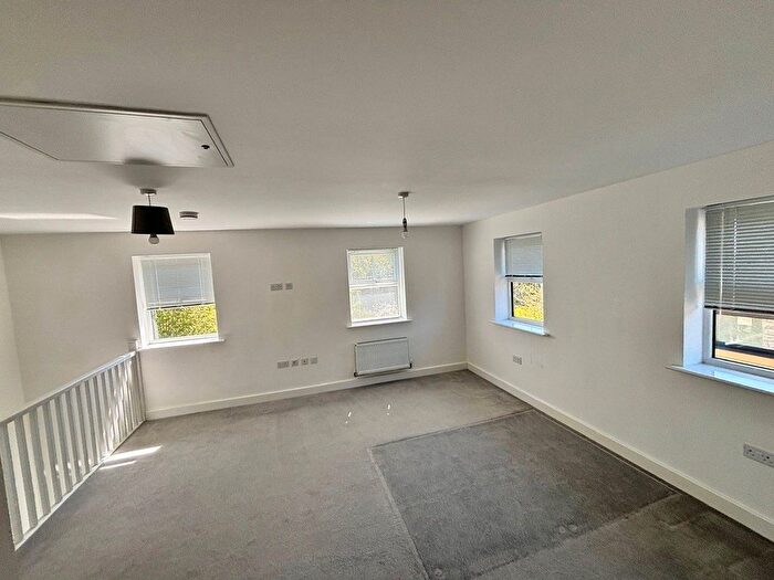 2 Bedroom Detached House To Rent In Chapel Way, Kiveton Park, Sheffield, South Yorkshire, S26