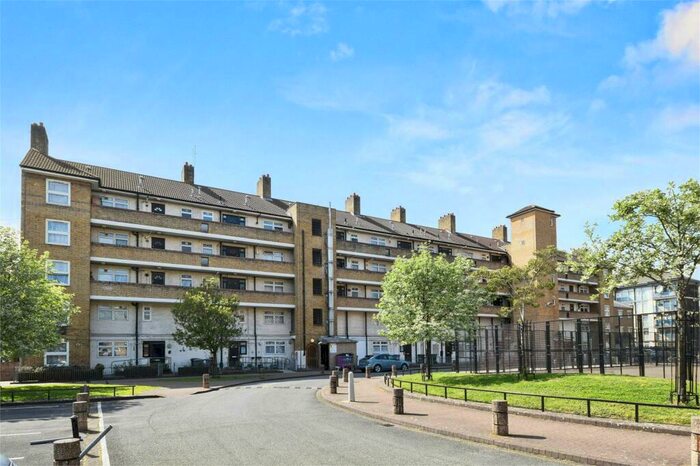 2 Bedroom Apartment To Rent In Ponsonby House, Bishops Way, London, E2