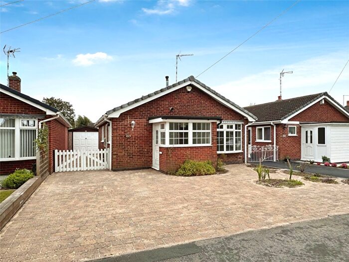 2 Bedroom Bungalow To Rent In Roston Drive, Hinckley, Leicestershire, LE10