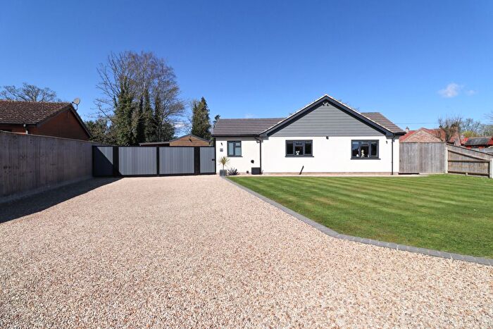 4 Bedroom Detached Bungalow For Sale In Wanton Lane, Terrington St. Clement, King's Lynn, Norfolk, PE34