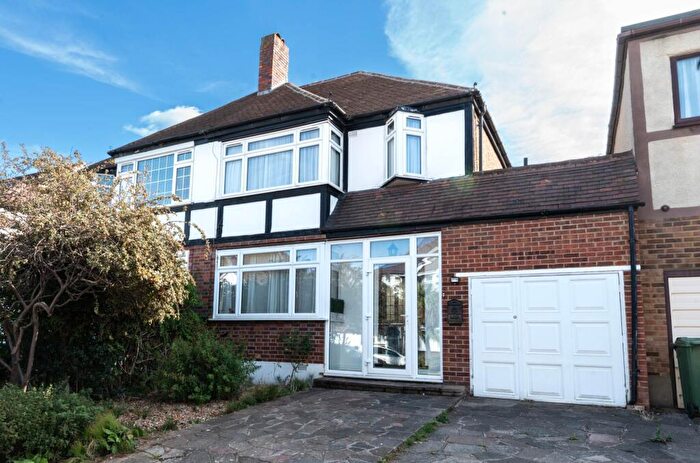 3 Bedroom Semi-Detached House To Rent In Somerset Close, New Malden, KT3