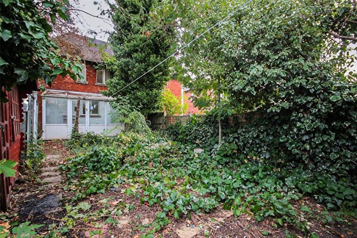 2 Bedroom Semi-Detached House For Sale In Cardington Road, Bedford, Bedfordshire, MK42