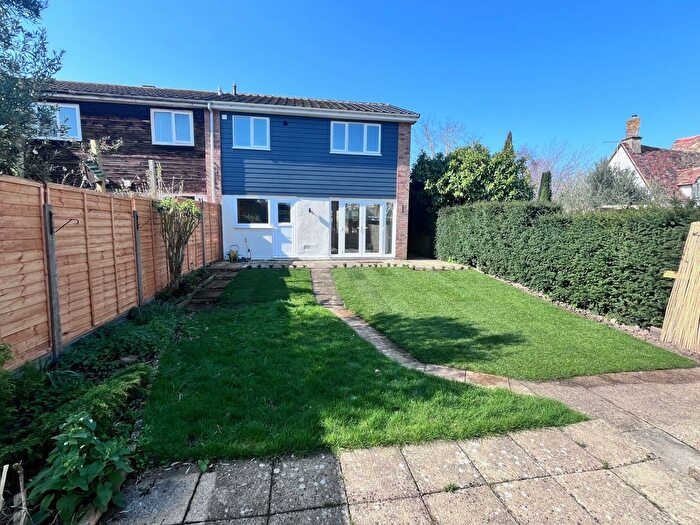 3 Bedroom End Of Terrace House For Sale In Swan End, Buckden, PE19