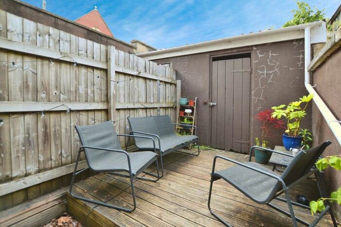 1 Bedroom Apartment To Rent In Bath Road, Totterdown, BS4