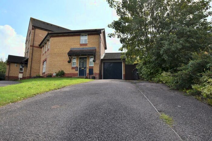 3 Bedroom Semi-Detached House To Rent In Oldbrook Boulevard, Oldbrook, Milton Keynes, MK6