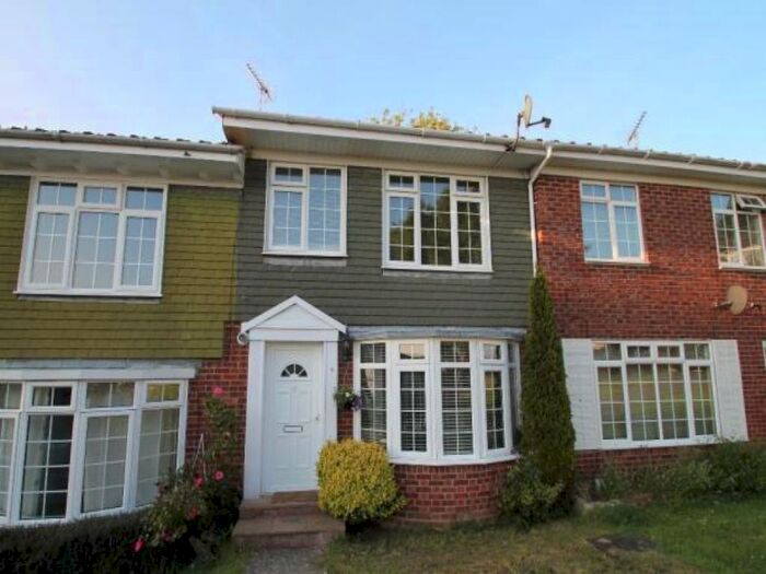 3 Bedroom Terraced House To Rent In Freshfield Gardens, Waterlooville, Hampshire, PO7