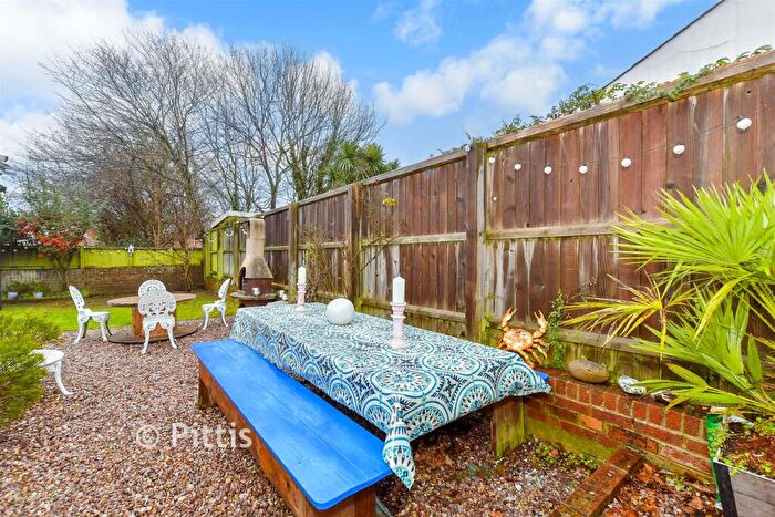 3 Bedroom Detached House For Sale In Winton Street, Ryde, Isle Of Wight, PO33