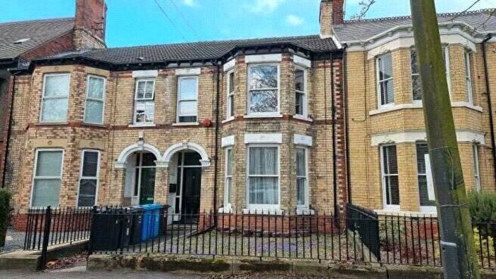 1 Bedroom Flat To Rent In Victoria Avenue, Princes Avenue, Hull, East Riding Of Yorkshire, HU5