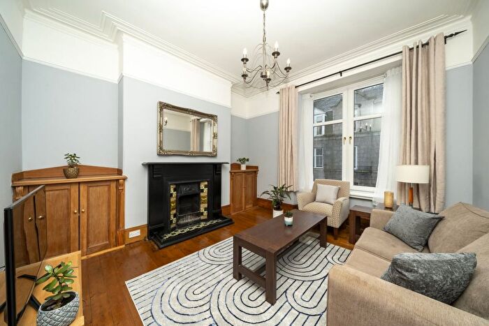 1 Bedroom Flat To Rent In Howburn Place, Aberdeen, AB11