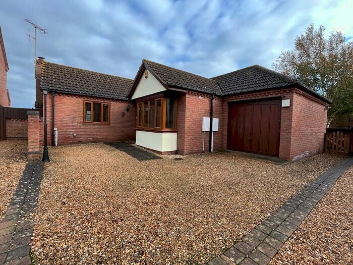 3 Bedroom Bungalow To Rent In The Spinney, Twenty, PE10