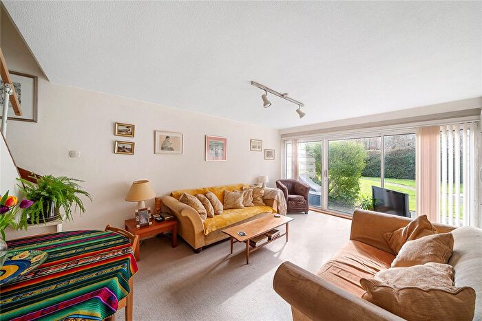 3 Bedroom Maisonette For Sale In Beckenham Court, Beckenham, BR3