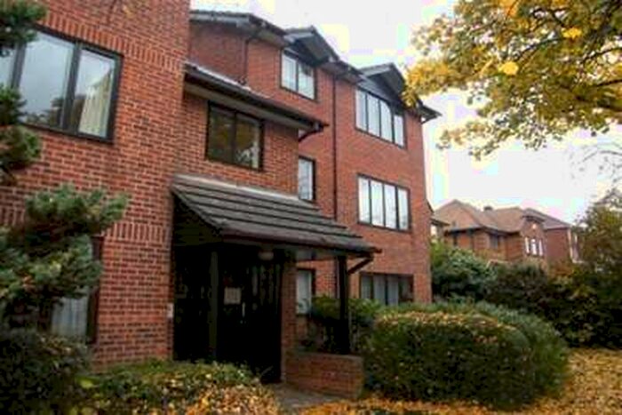 Flat To Rent In Winchester Road, Southampton, SO16