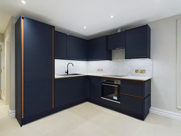 1 Bedroom Apartment To Rent In The Towers, Blagreaves Lane, Littleover, Derby, Derbyshire, DE23