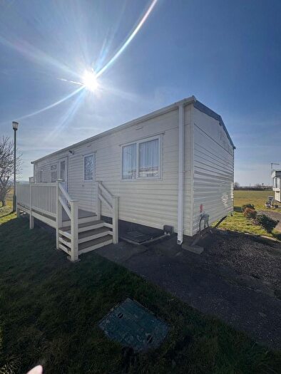 2 Bedroom Park Home For Sale In Faversham Road, Seasalter, Whitstable, CT5