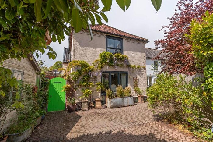 3 Bedroom Character Property For Sale In Hall Street, Briston, NR24