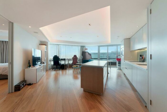 1 Bedroom Apartment To Rent In Canaletto Tower, City Road, London, EC1V