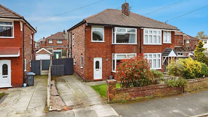 3 Bedroom Semi-Detached House For Sale In Claremont Drive, Farnworth, Widnes, WA8