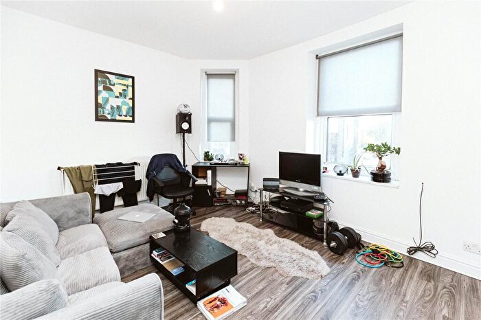 1 Bedroom Apartment To Rent In Lower Ashley Road, Easton, BS5