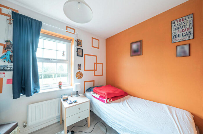 3 Bedroom Terraced House For Sale In Teeswater, Buckingham, MK18
