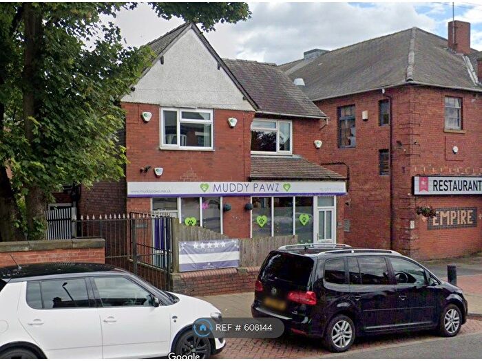 2 Bedroom Flat To Rent In Leeds Road, Wakefield, WF1