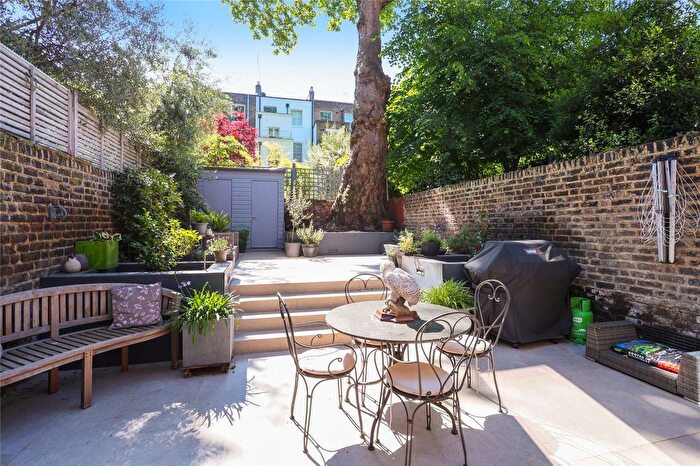 2 Bedroom Flat For Sale In Cathcart Road, Chelsea, SW10