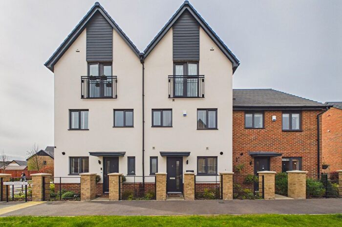 4 Bedroom Terraced House For Sale In Donald Campbell Way, Crowthorne, Berkshire, RG45