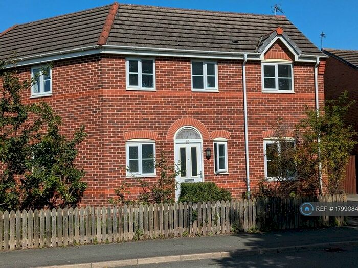 3 Bedroom Semi-Detached House To Rent In Spekeland Road, Liverpool, L7