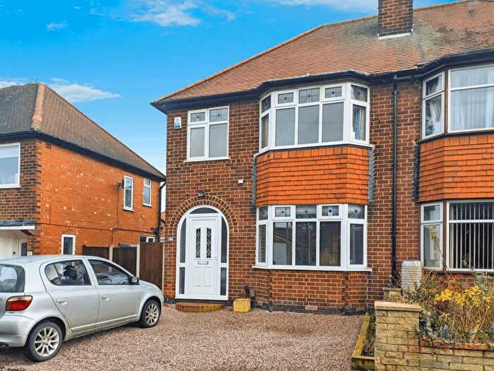 3 Bedroom Semi-Detached House To Rent In Abingdon Drive, Ruddington, NG11