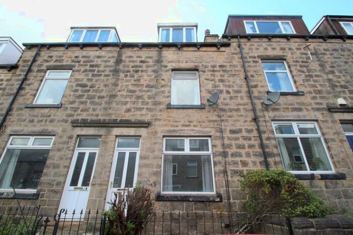3 Bedroom Terraced House To Rent In Rose Avenue, Horsforth, LS18