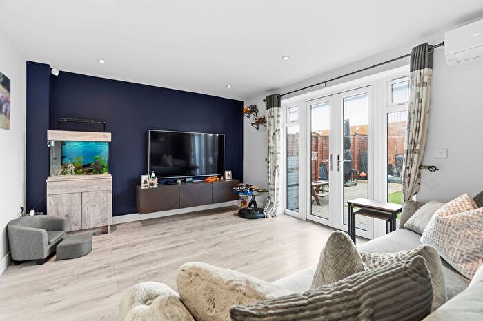 3 Bedroom Semi-Detached House For Sale In Tala Close, Surbiton, KT6