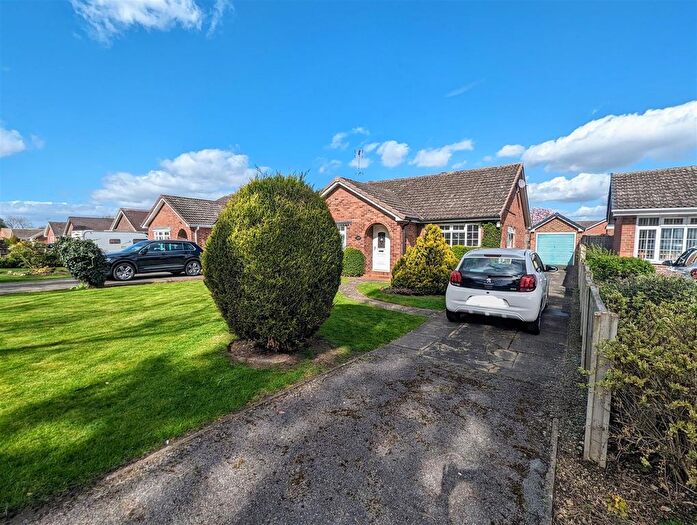 2 Bedroom Detached Bungalow For Sale In Hargon Lane, Winthorpe, Newark, NG24