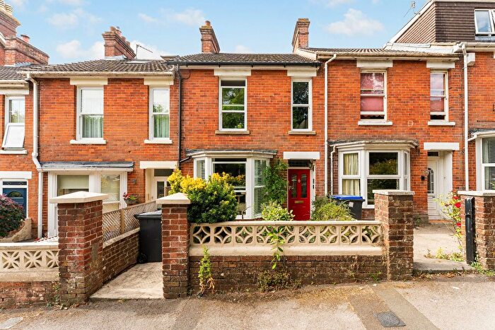 3 Bedroom Terraced House For Sale In Campbell Road, Salisbury, SP1