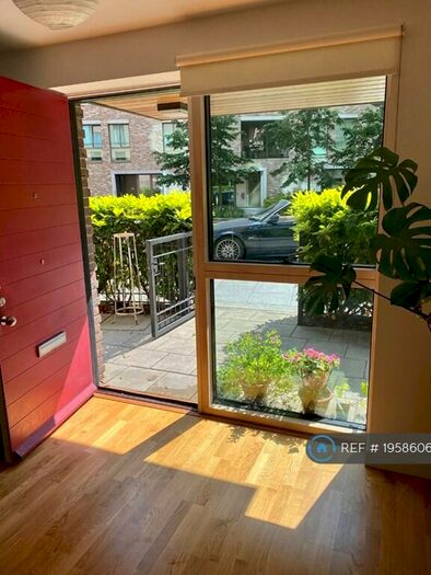 1 Bedroom Flat To Rent In Rodney Road, London, SE17