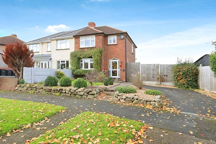 3 Bedroom Semi-detached House For Sale In Loak Road, Albrighton, Wolverhampton, Shropshire, WV7