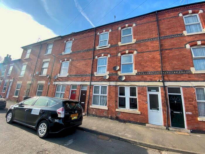 3 Bedroom House To Rent In Thurman Street, Radford, NG7