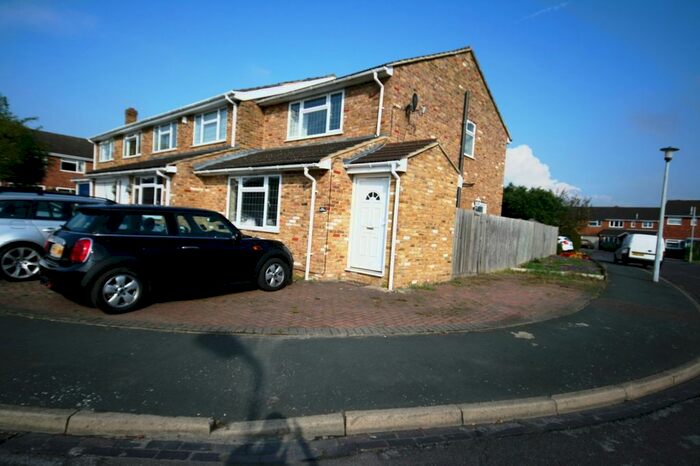 2 Bedroom Property To Rent In A Farmers Way, Maidenhead, Berkshire, SL6