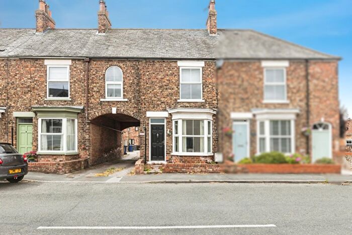 3 Bedroom Terraced House For Sale In Main Street, Hemingbrough, Selby, YO8