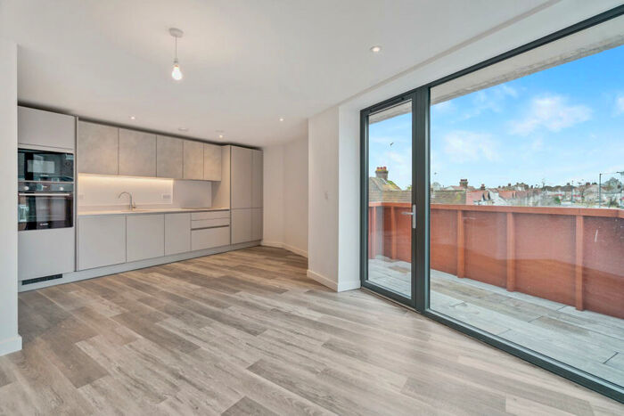 1 Bedroom Apartment To Rent In Preston Road, Harrow, HA3