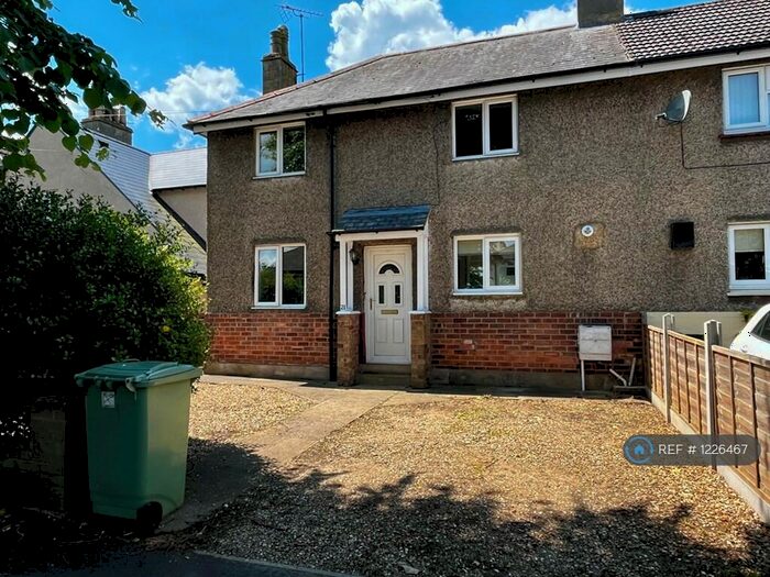 3 Bedroom Semi-Detached House To Rent In Rutland Road, Stamford, PE9