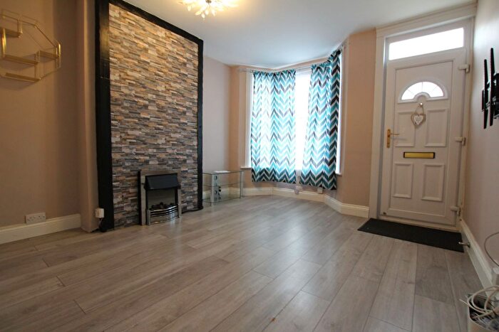 3 Bedroom Terraced House For Sale In Queens Road, Gillingham, ME7
