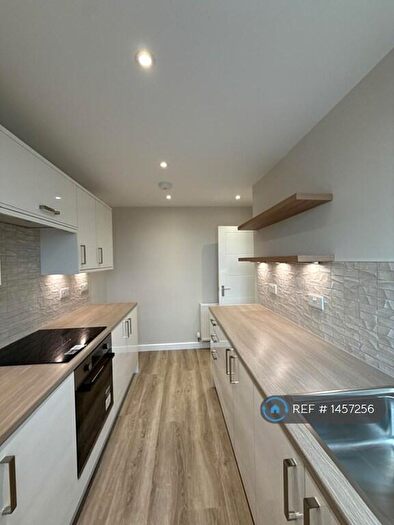 2 Bedroom Flat To Rent In Balcarres Avenue, Glasgow, G12