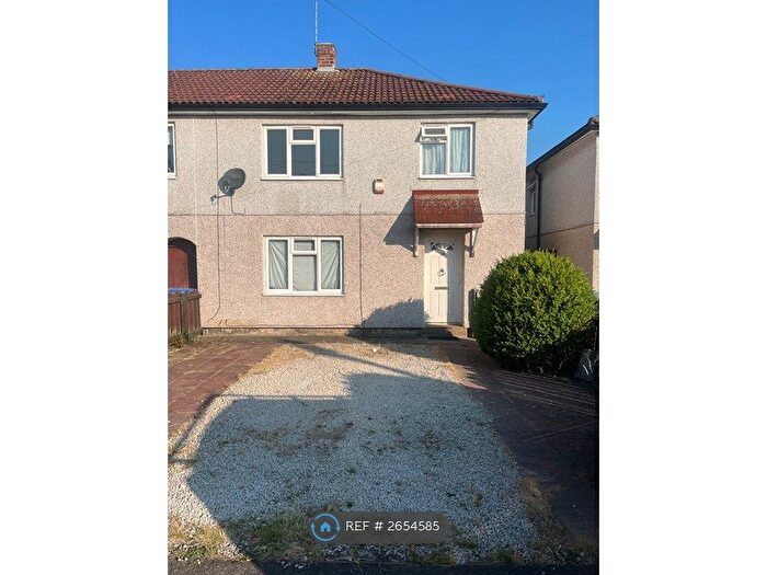3 Bedroom Semi-Detached House To Rent In Birks Road, Mansfield, NG19