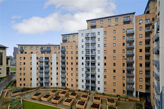 1 Bedroom Apartment To Rent In Elmwood Lane, Leeds, LS2