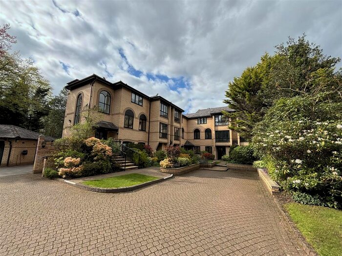 3 Bedroom Town House To Rent In Devisdale Road, Bowdon, Altrincham, WA14