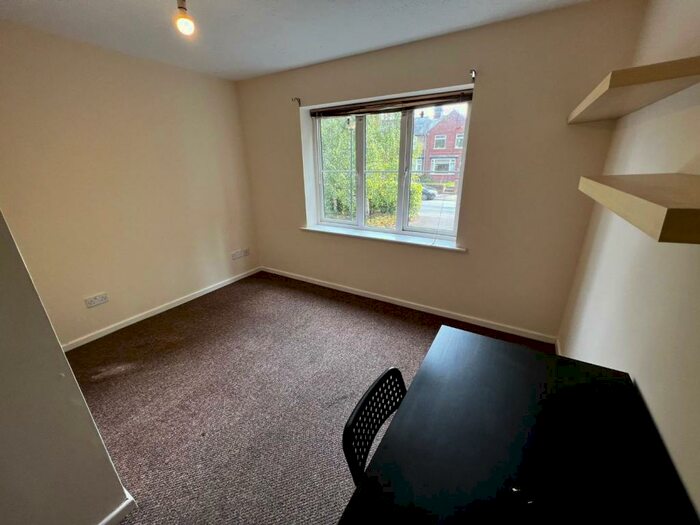 2 Bedroom Town House To Rent In The Avenue, Coventry, CV3